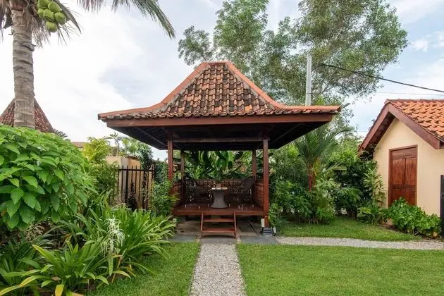 Bayly Villa