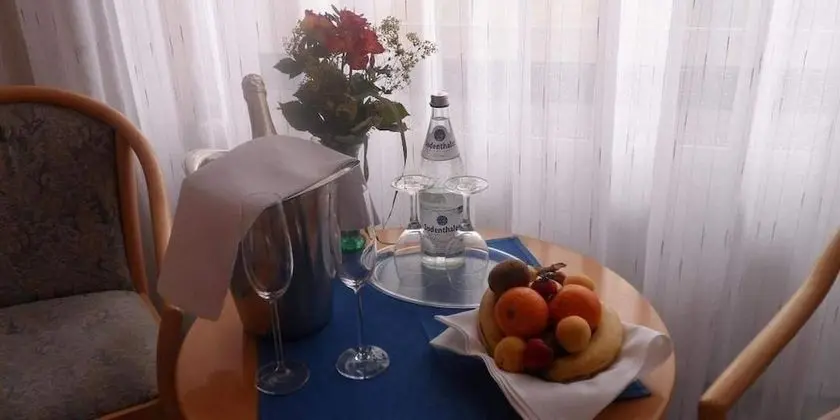 Standard Tek Büyük veya İki Ayrı Yataklı Oda, Balkon