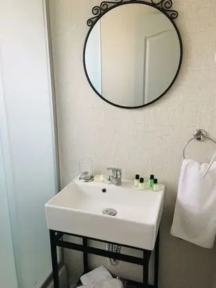 Basic Tek Büyük Yataklı Oda, Şehir Manzaralı
