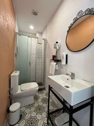 Basic Tek Büyük Yataklı Oda, Şehir Manzaralı