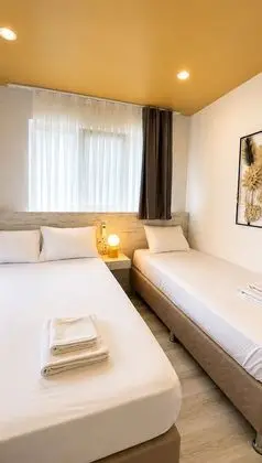 Basic Üç Kişilik Oda, Şehir Manzaralı