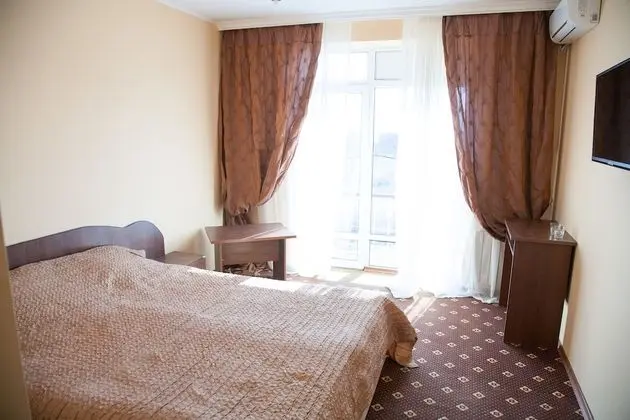 Comfort Tek Büyük veya İki Ayrı Yataklı Oda