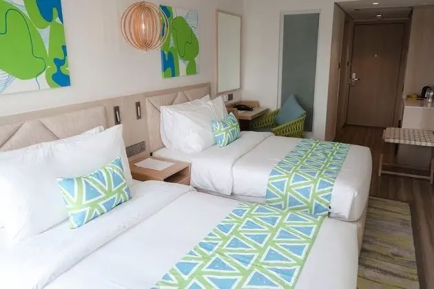 Standard Twin Room (No View)
