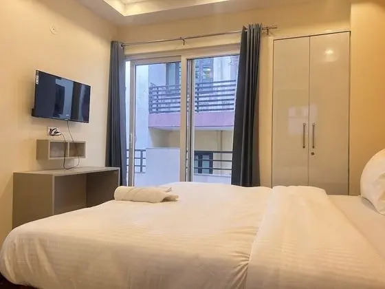 Deluxe Tek Büyük Yataklı Oda