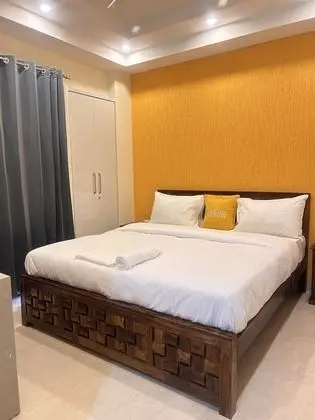 Deluxe Tek Büyük Yataklı Oda