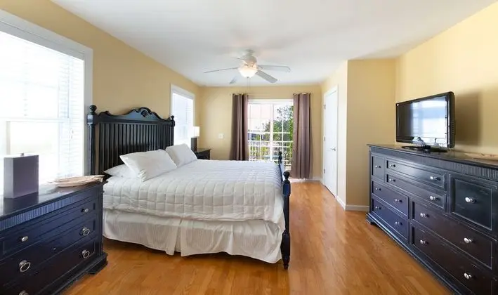 Zane Grey 3 Bedroom 3 Bathroom Townhome (Canal View, Off the Main Property)