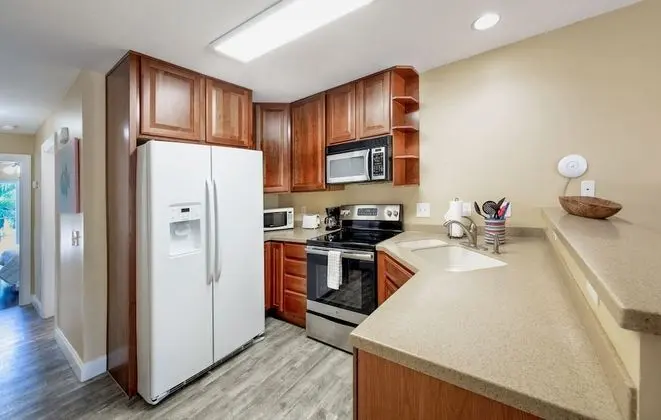 Zane Grey 3 Bedroom 3 Bathroom Townhome (Canal View, Off the Main Property)