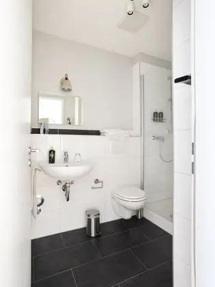 Apart Daire, 1 Büyük (Queen) Boy Yatak (Aachen Vereinsstr | Suite L)