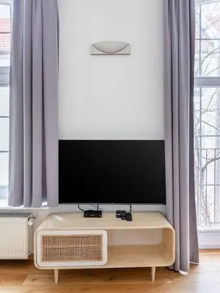 Apart Daire, 1 Büyük (Queen) Boy Yatak ve Çekyat (Berlin Kopenhagener Str. | One-Bedroo)