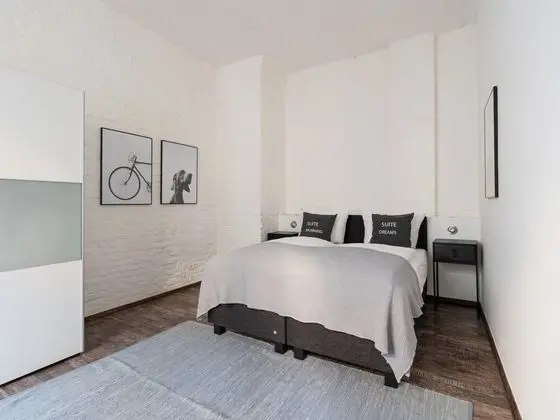Apart Daire, 1 Büyük (Queen) Boy Yatak ve Çekyat (Berlin Kopenhagener Str. | One-Bedroo)