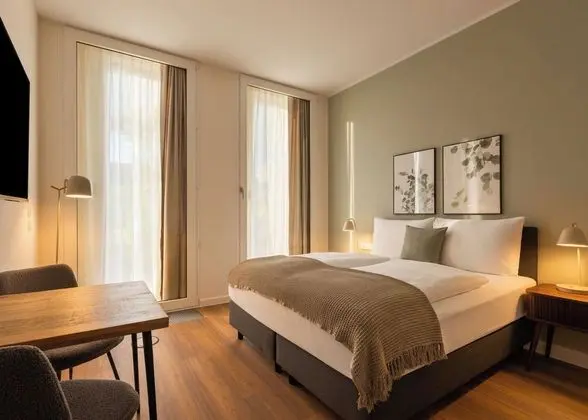 Suite M