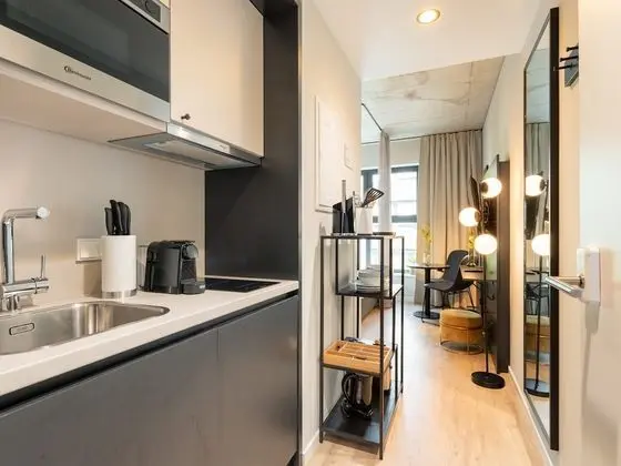 Economy Suite