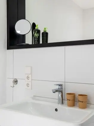 Apart Daire, 1 Büyük (Queen) Boy Yatak ve Çekyat (limehome Erfurt Welsch-Str. | Suite X)