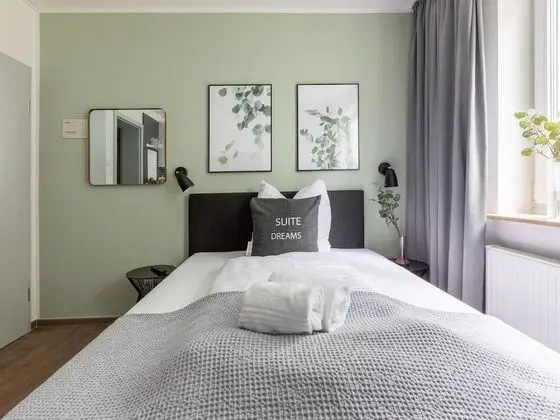 Single Suite S