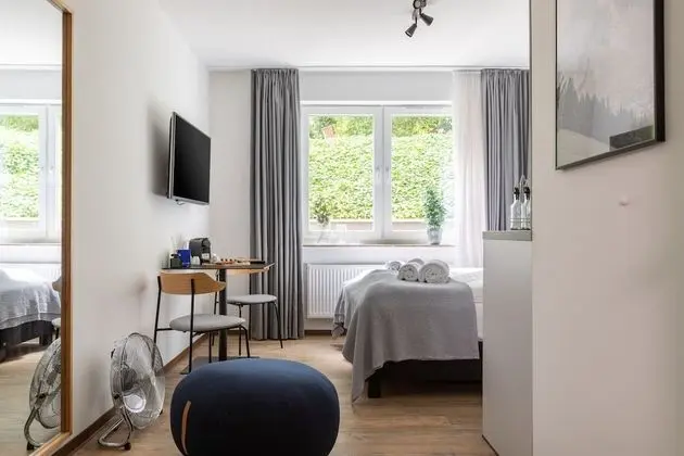 Suite S (Ground Floor)