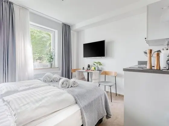 Suite S (Ground Floor)