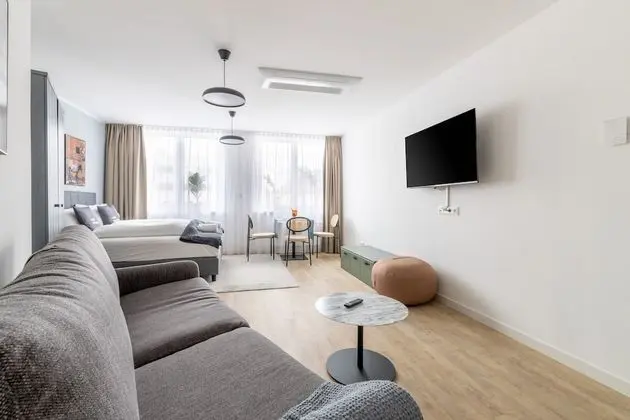 Apart Daire, 1 Büyük (Queen) Boy Yatak ve Çekyat (limehome Klagenfurt |  Suite XL + sof)