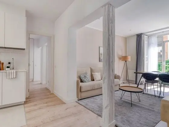 Apart Daire, 2 Yatak Odası, Balkon