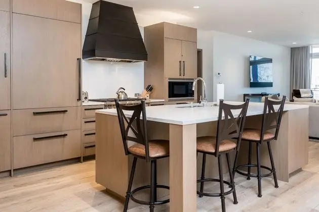 Residence, 4 Bedroom (Pet Free)