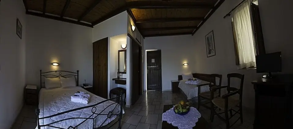 Üç Kişilik Oda, Balkon, Deniz Manzaralı