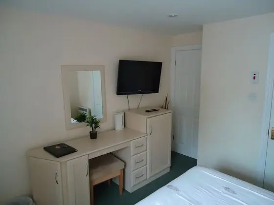 Standard Tek Büyük Yataklı Oda