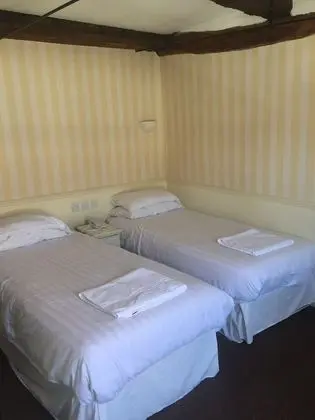 İki Ayrı Yataklı Oda, 2 Tek Kişilik Yatak