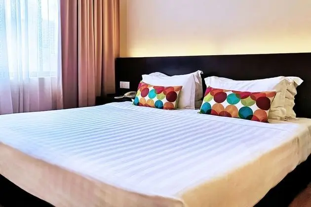 Standard Oda, Sigara İçilmez, Şehir Manzaralı