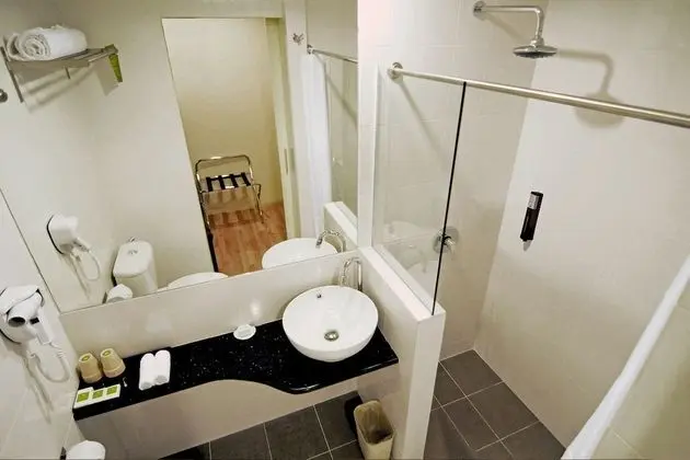Standard Oda, Sigara İçilmez, Şehir Manzaralı