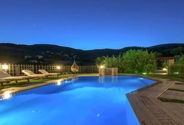 Villa, 3 Yatak Odası, Kişiye Özel Havuzlu (Dafni)