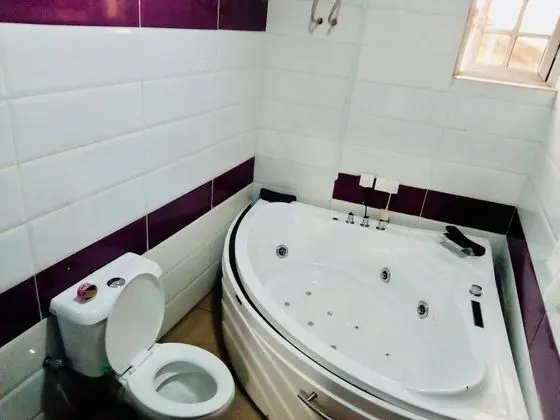 Royal Süit, 1 En Büyük (King) Boy Yatak