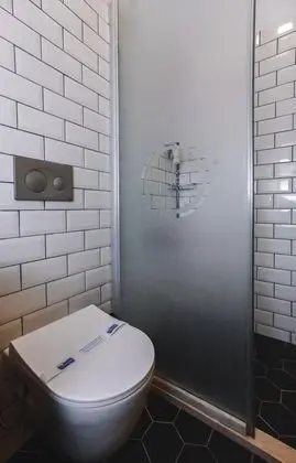 Standart Oda,Kara Manzaralı