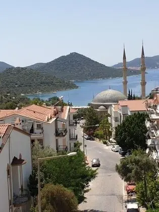 Çatı Katı Oda, Deniz Manzaralı, Balkonlu