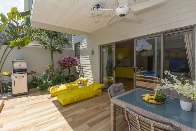 Premium Villa, 2 Yatak Odası, Havuz Manzaralı, Plaj Kenarı