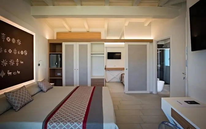 Luxury Oda