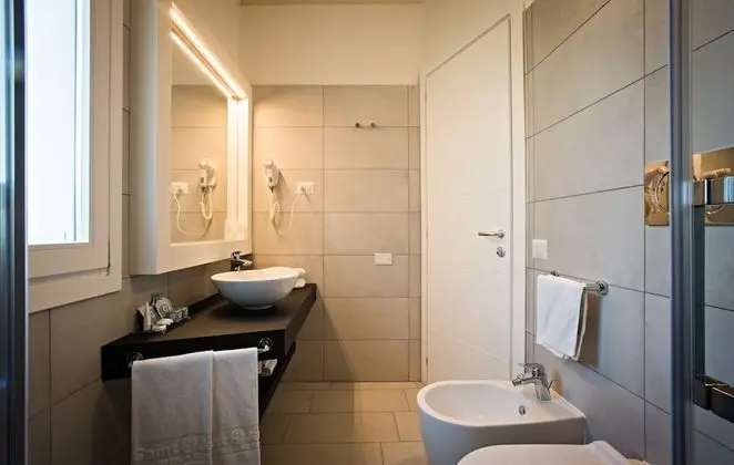 Luxury Oda