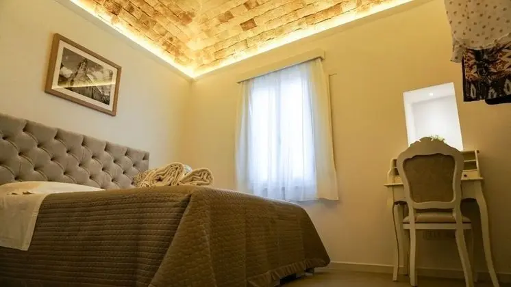 Deluxe Oda (Isabella d'Inghilterra)