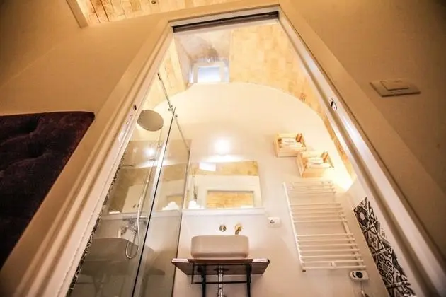 Deluxe Oda (Isabella d'Inghilterra)