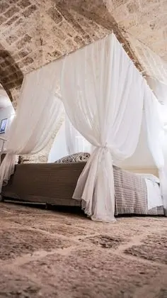 Süit, Jakuzi (Federico II)