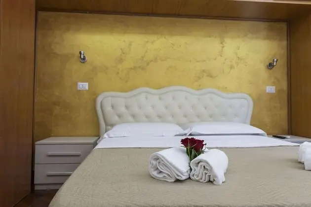 Superior Oda, Jakuzi