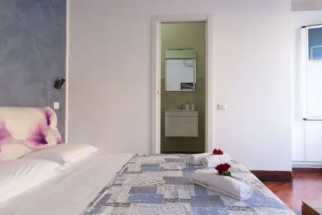 Superior Oda, Jakuzi