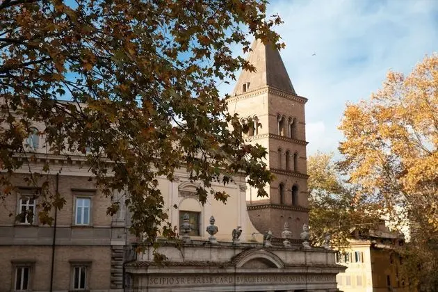 Superior Oda, Jakuzi