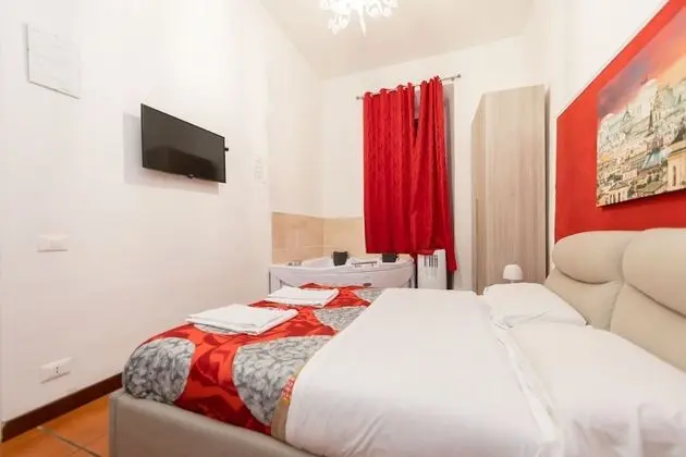 Superior Stüdyo Süit, Jakuzi, Ek Bina (Via Natale del Grande 45)