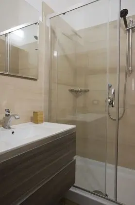 Superior Stüdyo Süit, Jakuzi, Ek Bina (Via Natale del Grande 45)