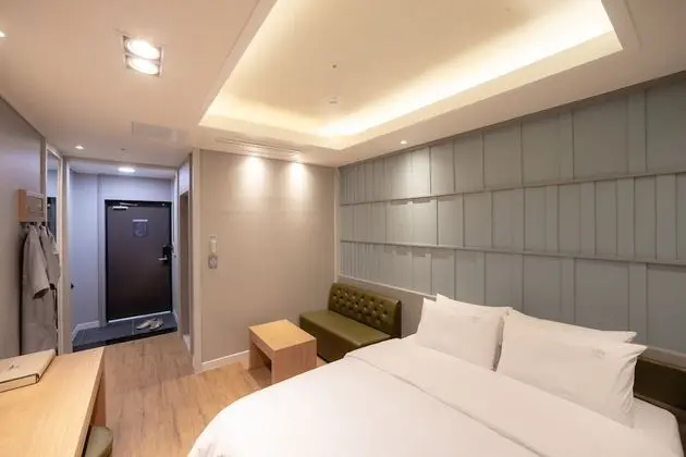Deluxe Tek Büyük Yataklı Oda
