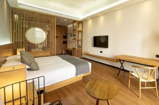 Luxury Tek Büyük Yataklı Oda