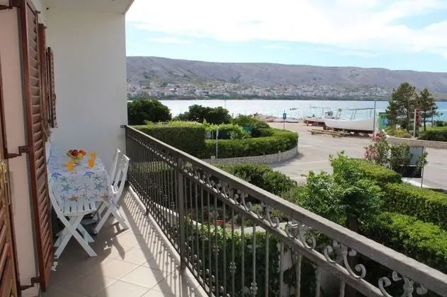 Apart Daire (Lina - 30m from the beach - A4(2+2))