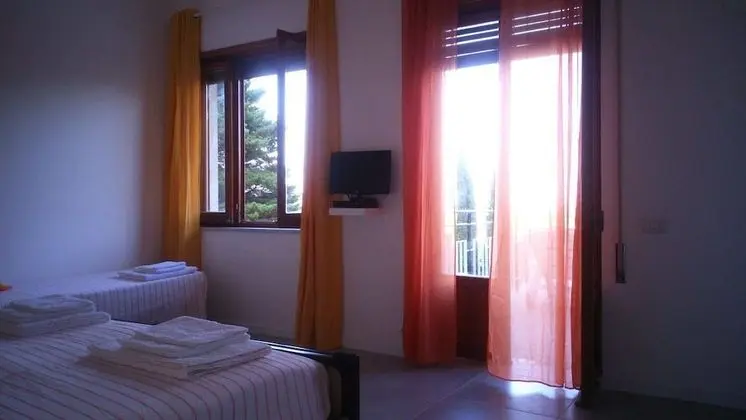 Üç Kişilik Oda, Teras