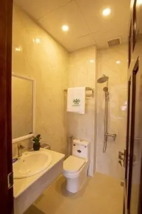 Deluxe Tek Büyük Yataklı Oda, Balkon