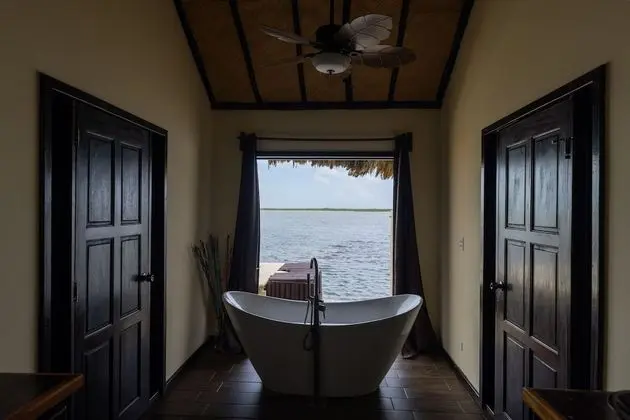 Honeymoon Bungalov, 1 En Büyük (King) Boy Yatak, Kişiye Özel Havuzlu, Okyanus Manzaralı