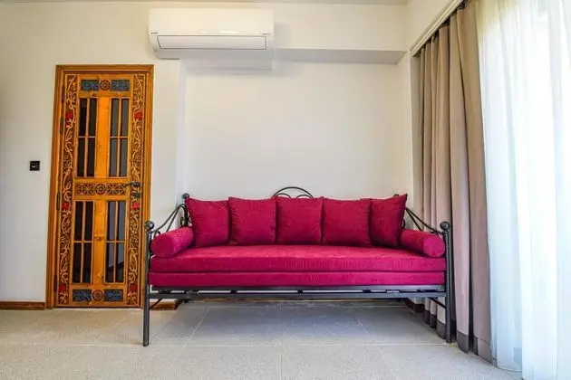 1+1 Aile Odası, Bahçe Manzaralı, Balkonlu